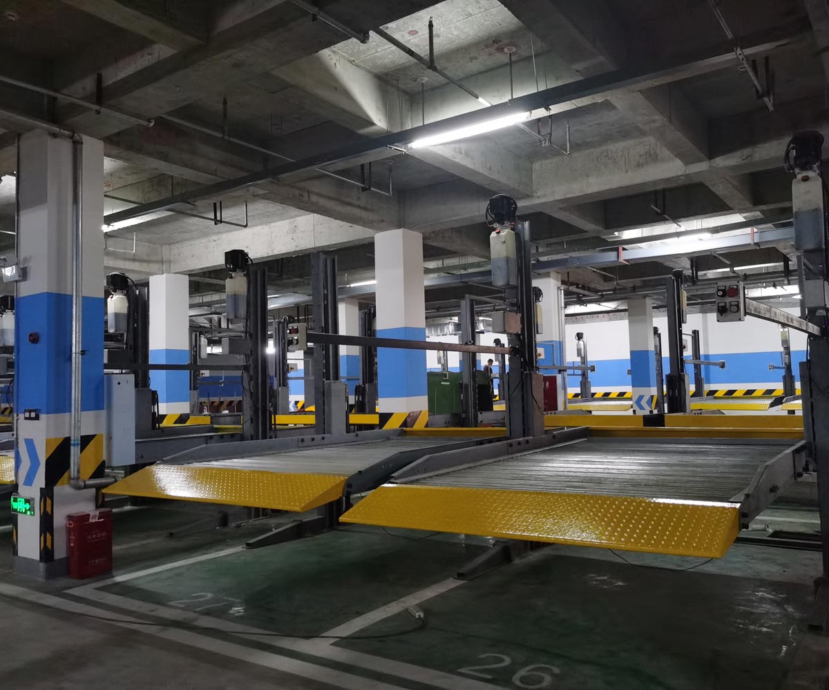 西區(qū)兩柱停車位